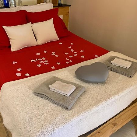 Dependance Privee - Halte Route Apartment Le Thor Luaran gambar